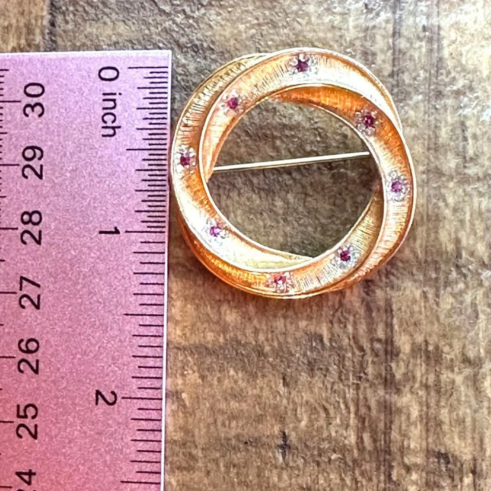 Vintage 1950s BSK Gold-Tone Circular Brooch With Rhinestones & Textured Design - Picture 2 of 7